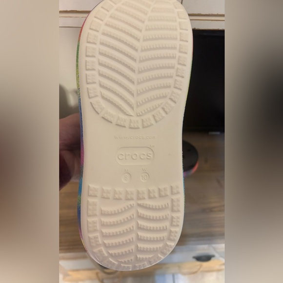 CROCS PLATFORM BLACK/RAINBOW CLOGS - Picture 4 of 10